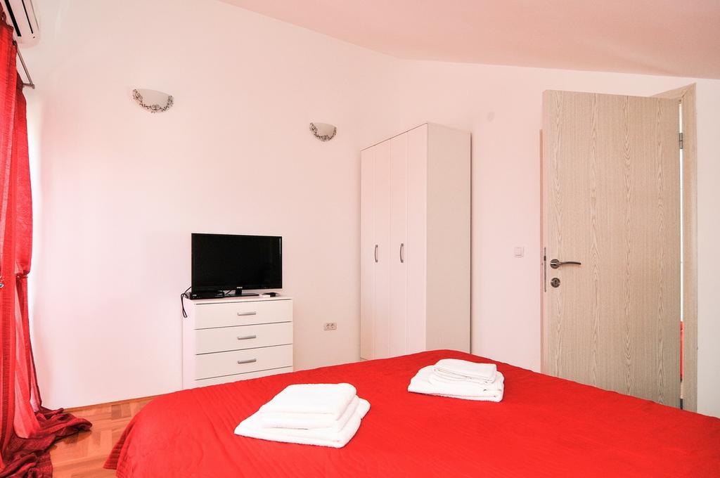 Apartmani P&M Tivat Eksteriør bilde