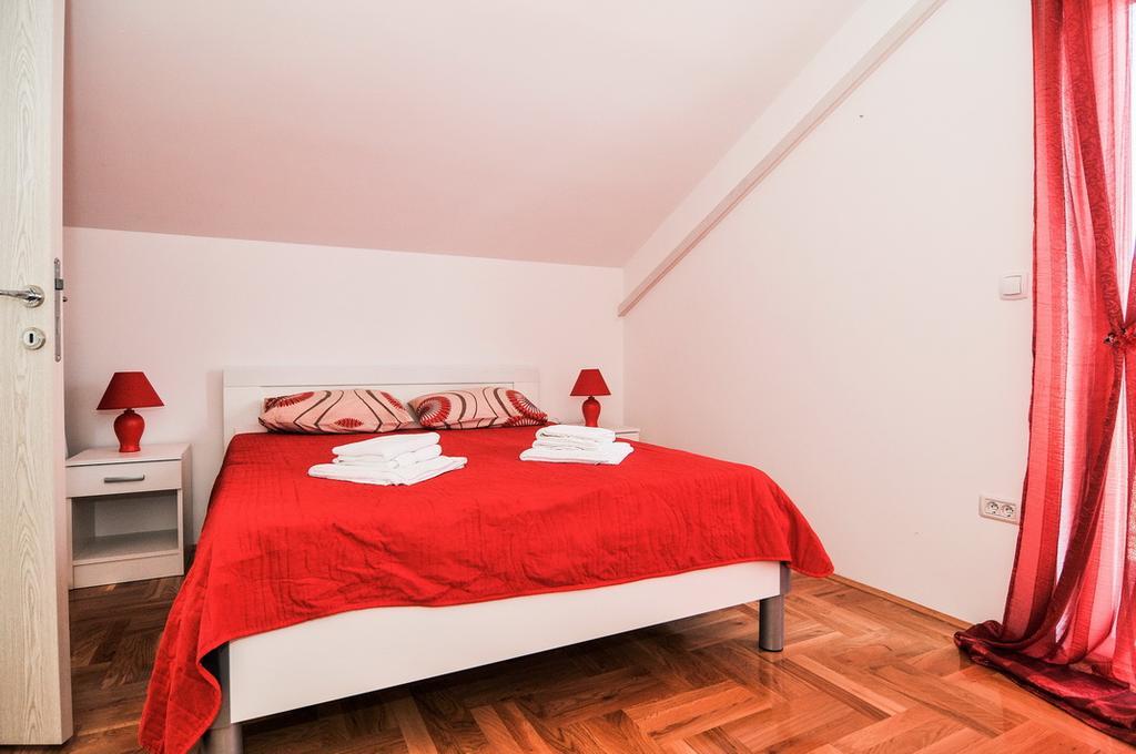 Apartmani P&M Tivat Eksteriør bilde