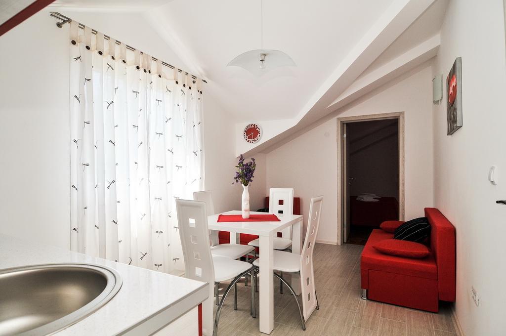 Apartmani P&M Tivat Eksteriør bilde