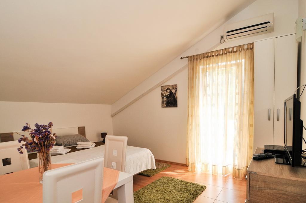 Apartmani P&M Tivat Eksteriør bilde